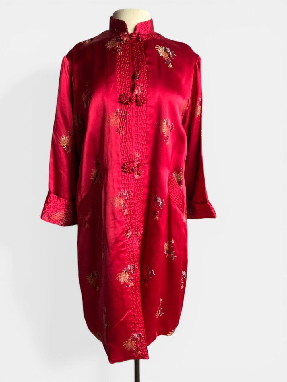Asian Red Satin Embroidered Robe 40 Bust